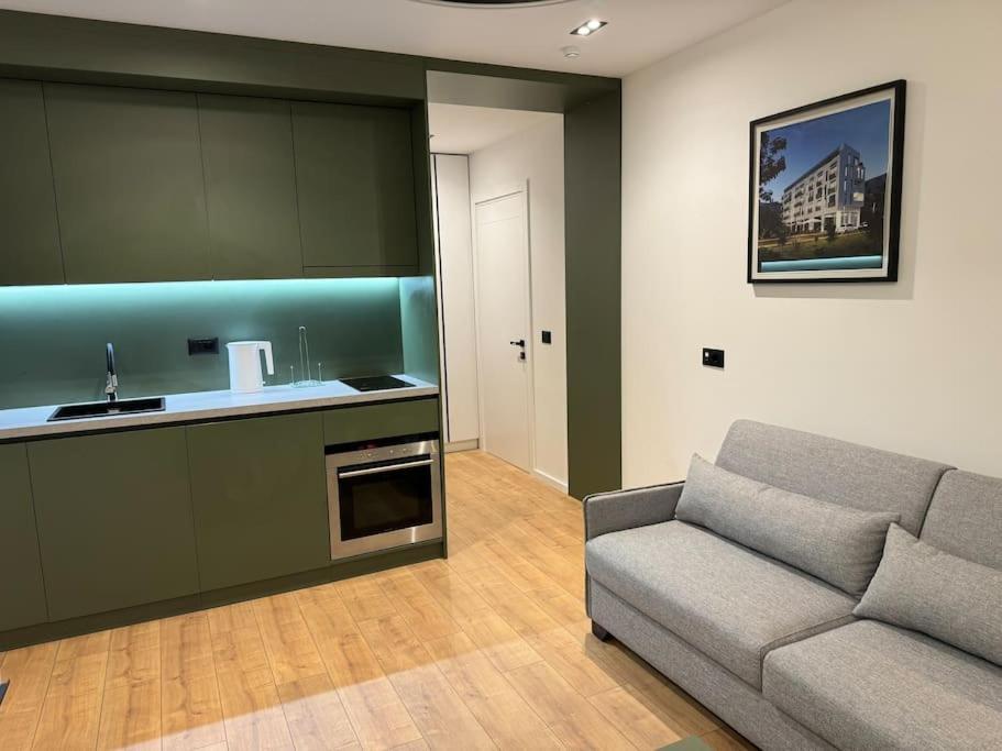 Boutique Flat In The Center * Tirana